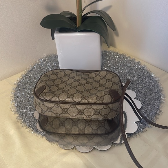 Pre/loved: GG Ophidia crossbody purse. - Picture 6 of 17